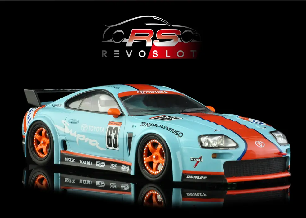 Revoslot : Toyota Supra n°63 Gulf 