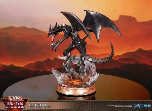 [F4F 625392] First4Figures : YU-GI-OH! Dragon Noir aux Yeux Rouges • Black Edition